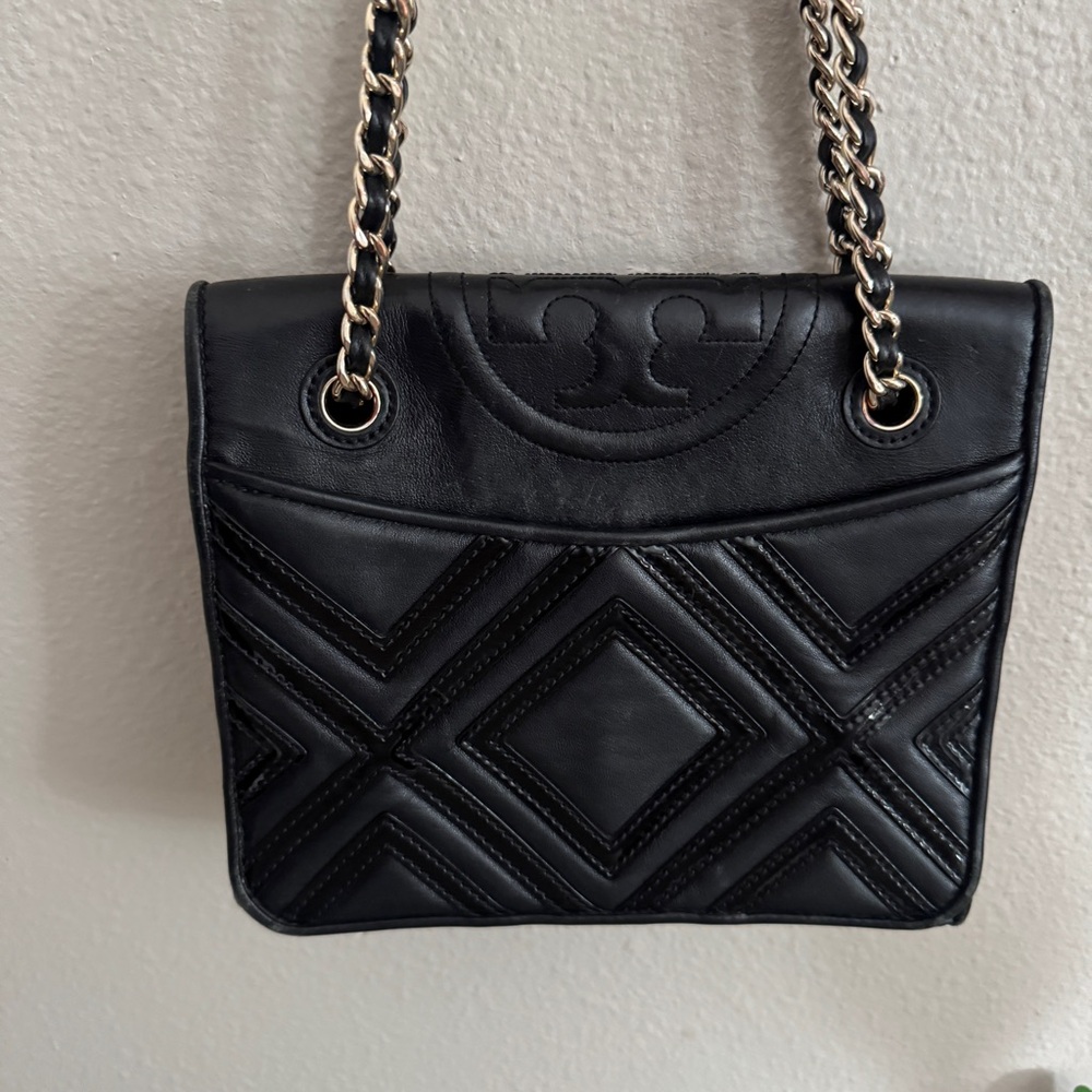 Tory Burch Fleming Geo Diamond Quilted Bag - Picture 2 of 12